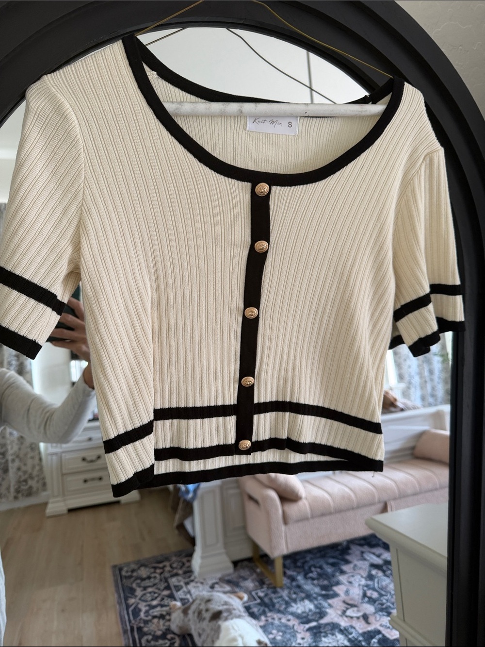 Ribbed Short-Sleeve Button Crop Top - Cream with Black Trim